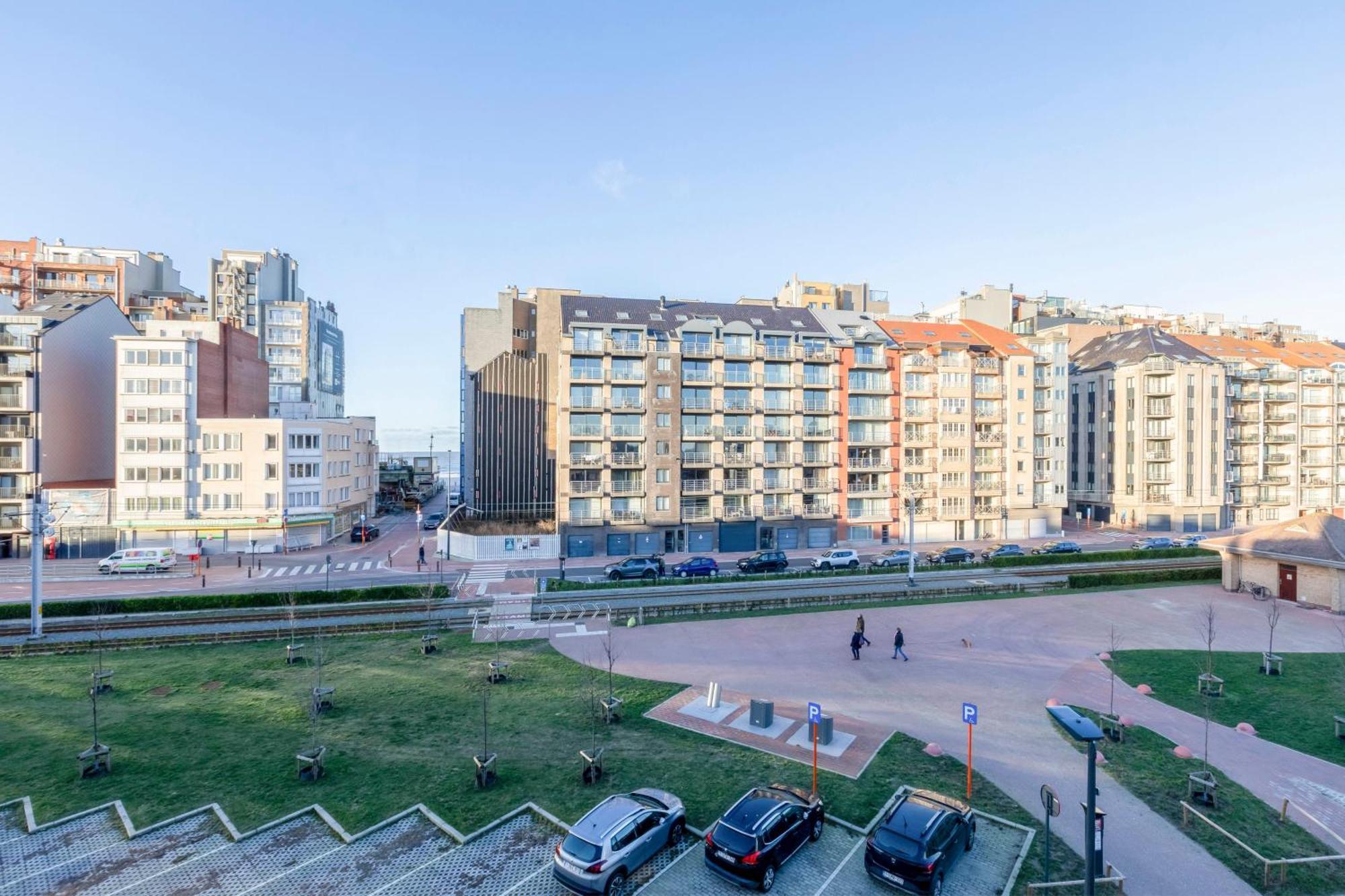Cosy Apartment 150M From The Beach Blankenberge Kültér fotó